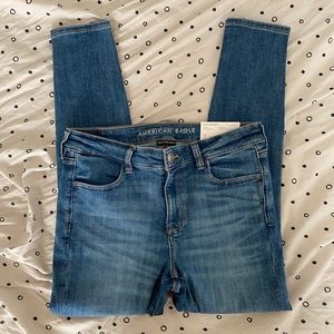 american eagle light wash jeggings